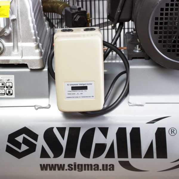 Компрессор ременной двухцилиндровый 380В 4кВт 678л/мин 10бар 100л SIGMA